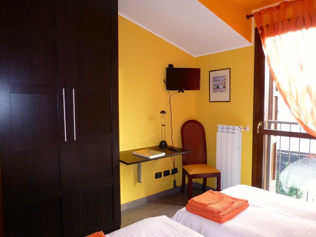Rutilia22 Mailand